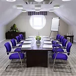 Court & Leisure Centre Hotel 4*