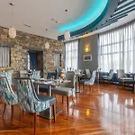 Hotell Court & Leisure Centre