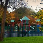 Hotel Court & Leisure Centre 4*