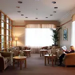 Hotel Court & Leisure Centre 4*