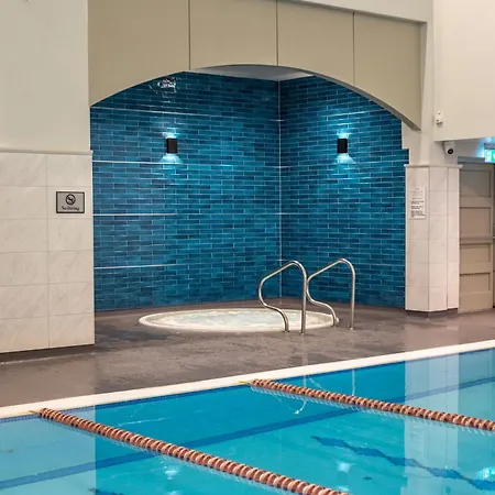 Hotel Court & Leisure Centre