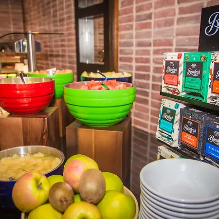 酒店 卡里加林科特酒店及休闲中心 4*