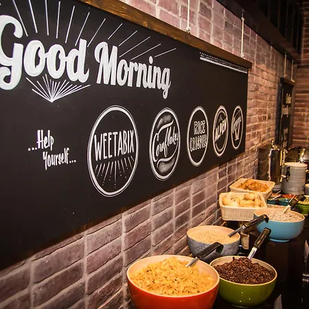 Hotell Court & Leisure Centre