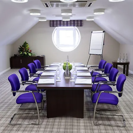 Court & Leisure Centre Hotell 4*