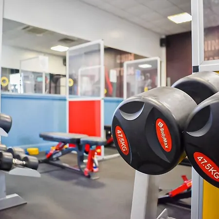 Hotel Court & Leisure Centre 4*