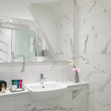 Court & Leisure Centre Hotell Carrigaline