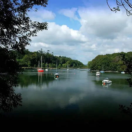 Court & Leisure Centre Hotell 4*