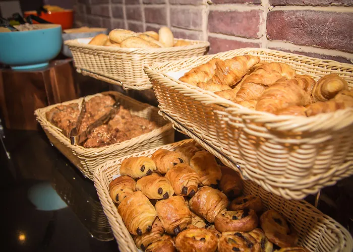 Court Hotel&leisure Centre 4*