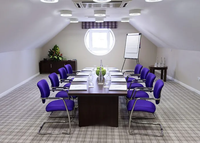 Court Hotel&leisure Centre Hotel 4*