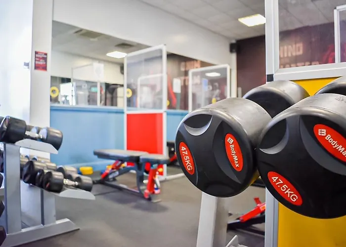 Hotel Court Hotel&leisure Centre 4*