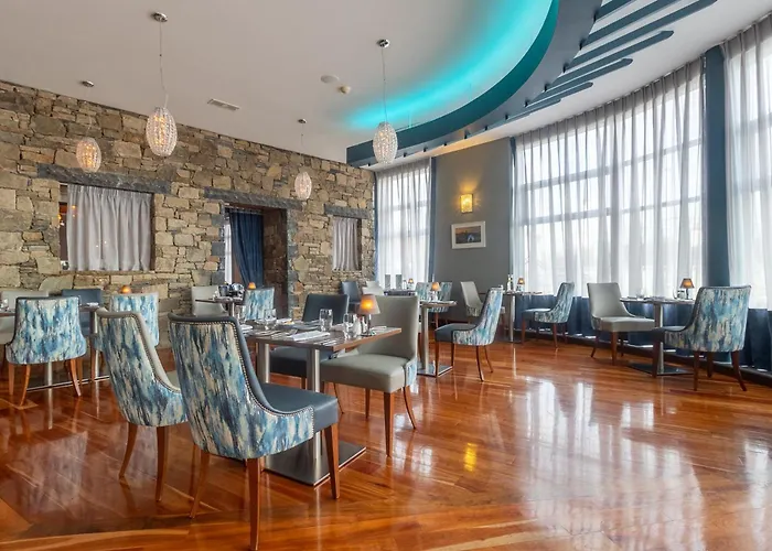 Hotel Court Hotel&leisure Centre