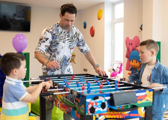 Court & Leisure Centre Карригалин