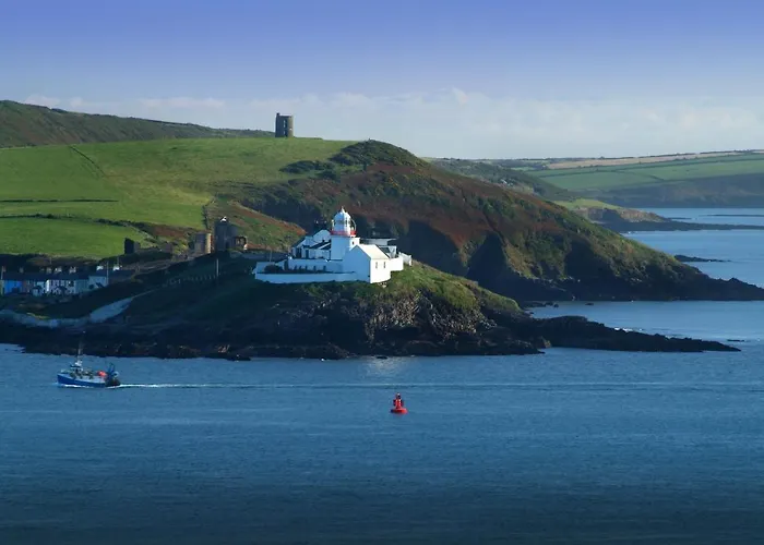 Court & Leisure Centre Карригалин